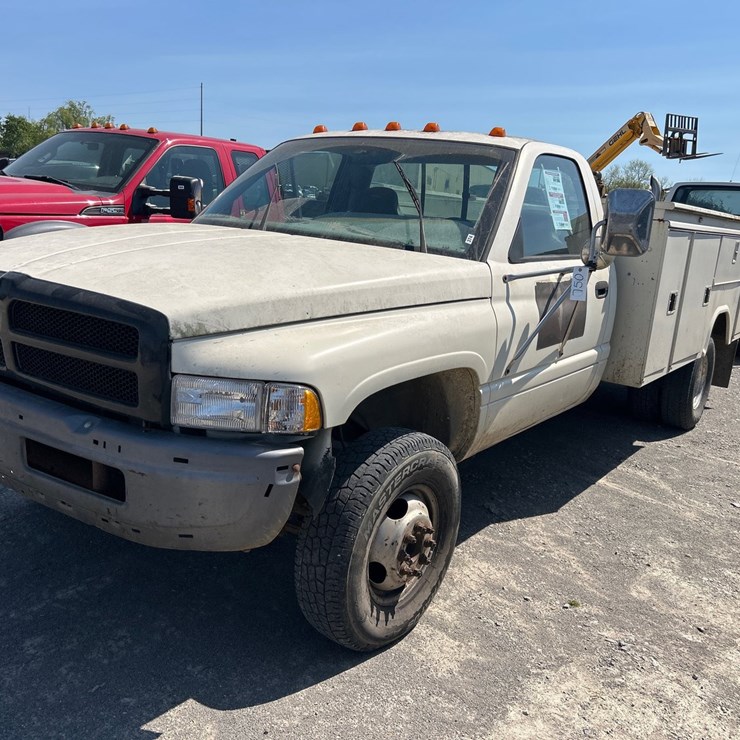 1995 DODGE RAM 3500