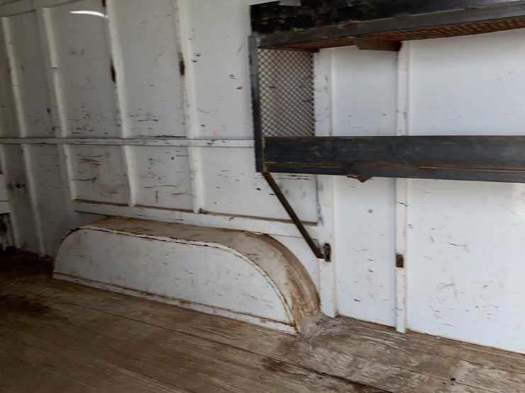 2001-cm-trailers-image-18