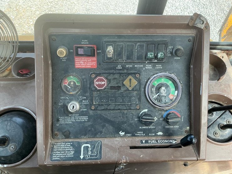 john-deere-310d-image-22