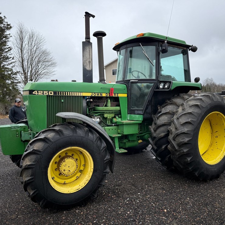 JOHN DEERE 4250