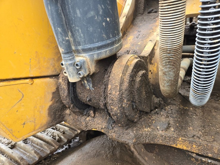 deere-470g-lc-image-23