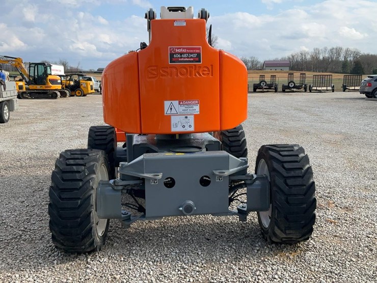 #301-•-2024-snorkel-46'-awd-articulating-boom-lift-#4-image-4