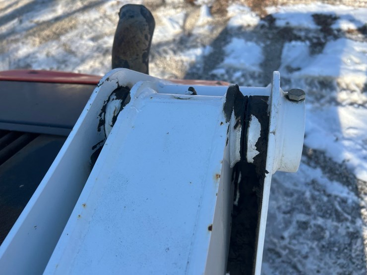 2017-bobcat-t550-image-60