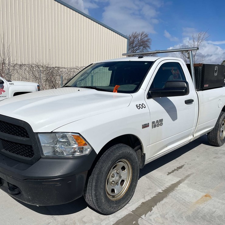 2015 DODGE 1500