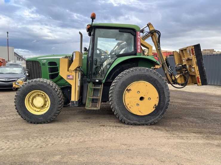 2008-john-deere-7130-image-5