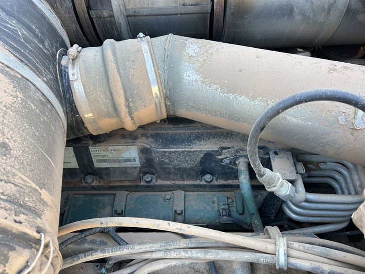 volvo-l250g-image-43