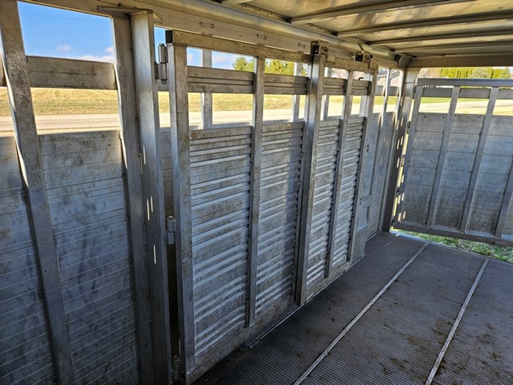 #522-•-2021-travelong-ls-mt-livestock-trailer-image-31