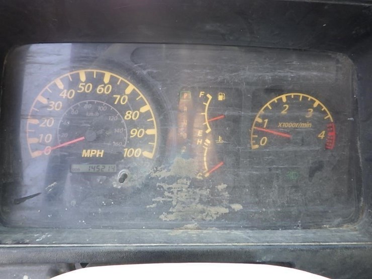 2007-isuzu-nqr-image-26