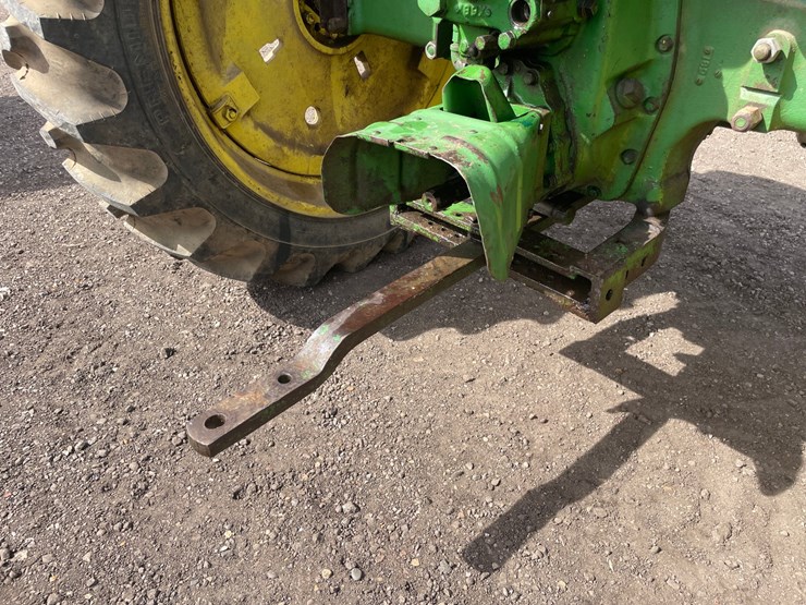 john-deere-b-image-15