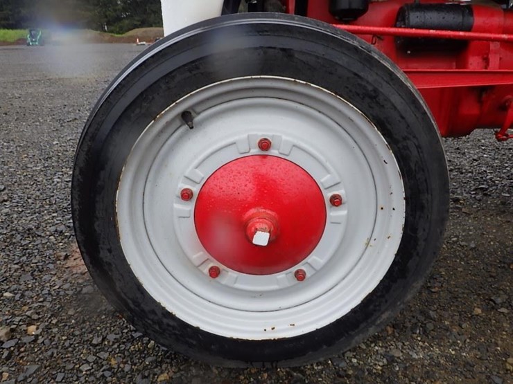 ford-tractor-image-10