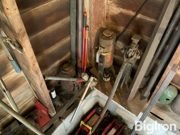 jacks-&-tools-image-2