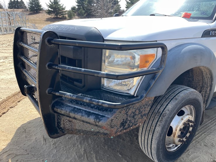 2011-ford-f550-image-11