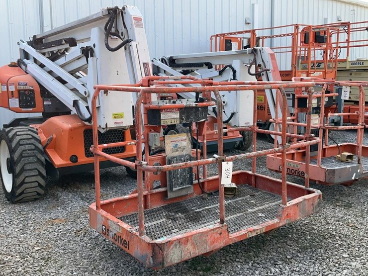 #304-•-2019-snorkel-46'-4wd-articulating-boom-lift-#2-image-2