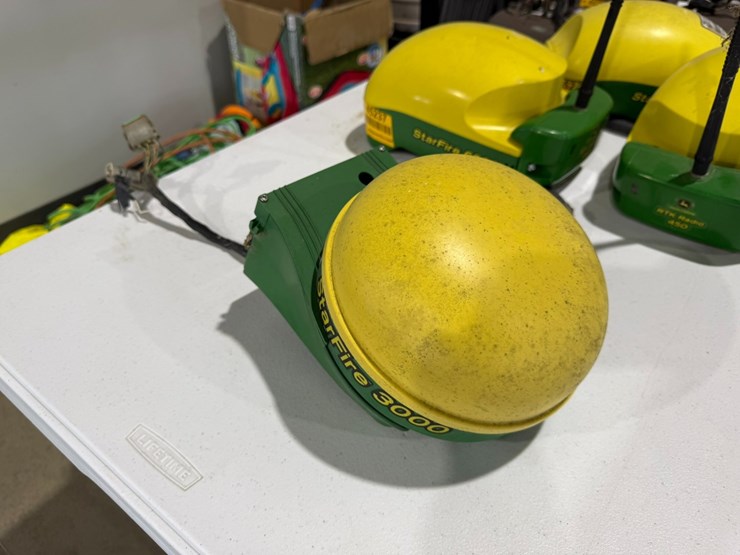 john-deere-3000-image-2