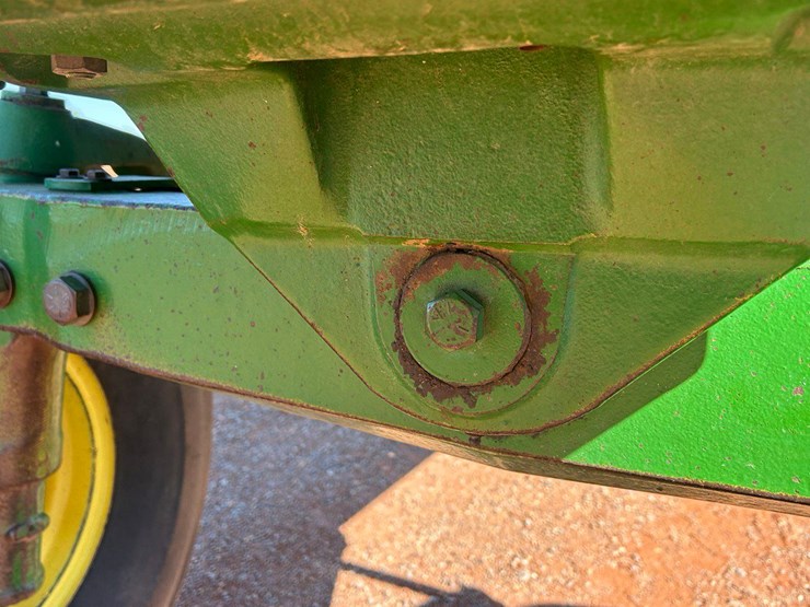 1989-john-deere-4755-image-22