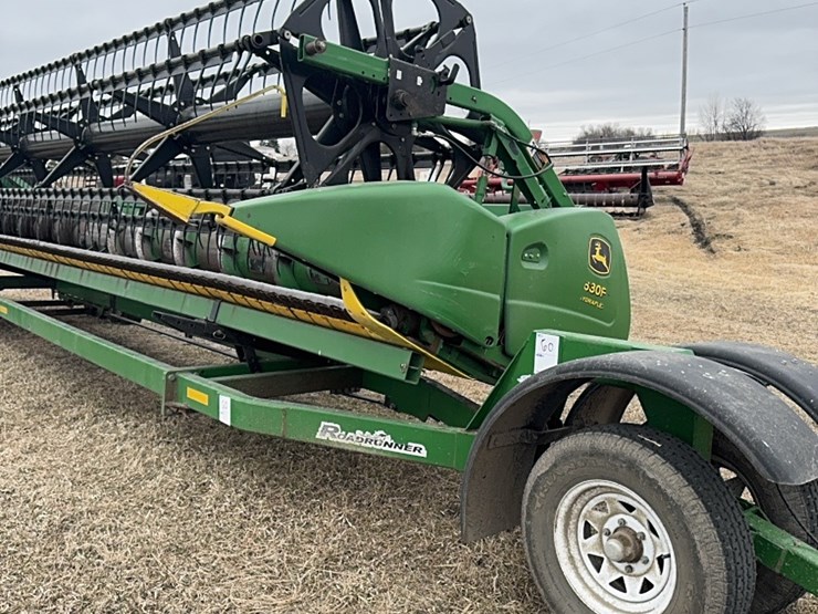 2004-john-deere-630f-image-1