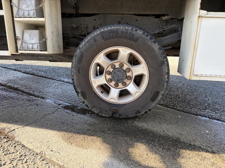 2016-ford-f250-xlt-image-5