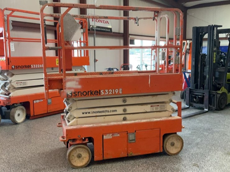 #415-•-2019-snorkel-19'-scissor-lift-image-13