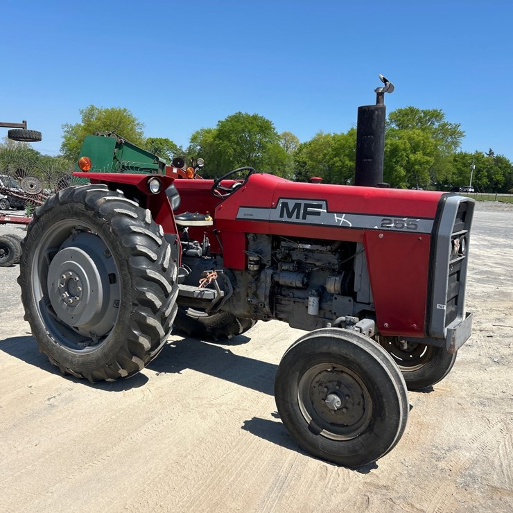 MASSEY-FERGUSON 255