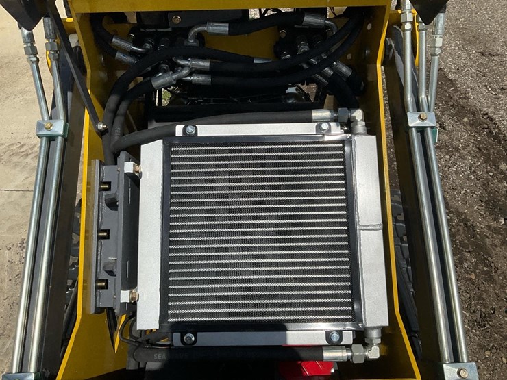 #1001-•-unused-land-honor-t460-mini-skid-steer-image-14