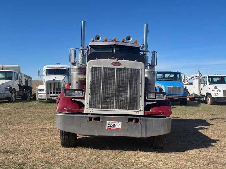 1986-peterbilt-359-day-cab-image-20