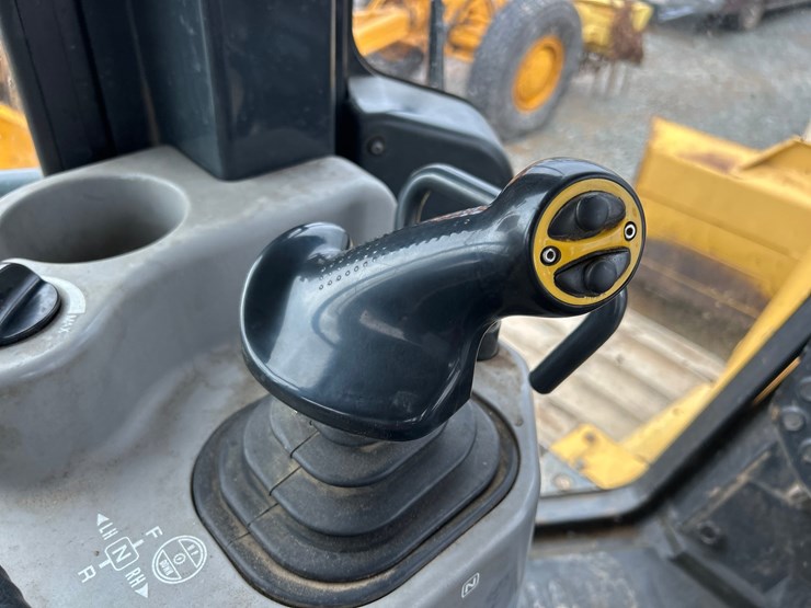 komatsu-d61pxi-23-image-53