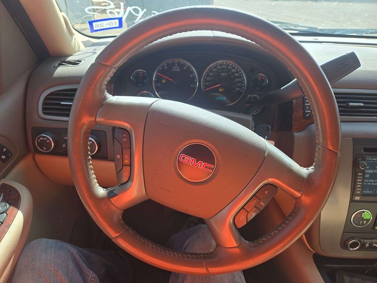 2009-gmc-yukon-slt-image-16