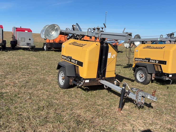 allmand-night-lite-pro-ii-light-plant-image-6