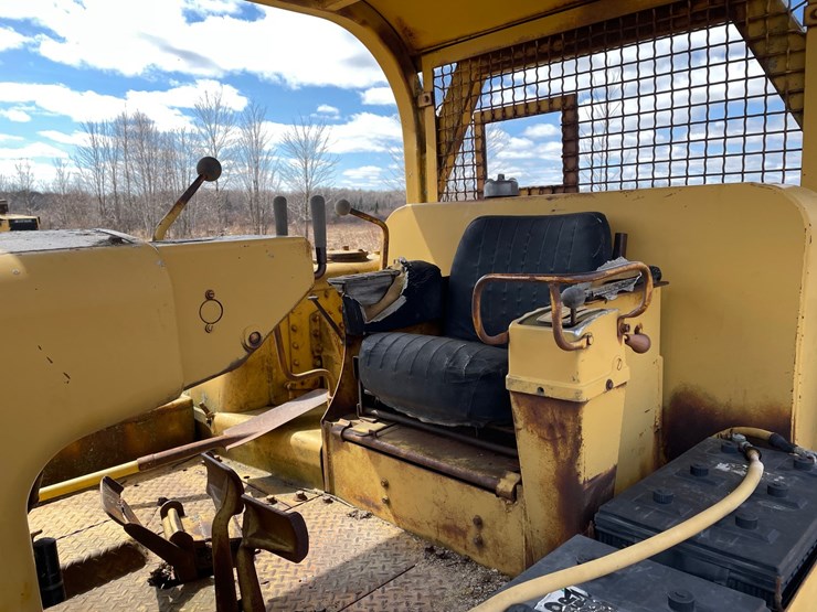 caterpillar-d7-image-37