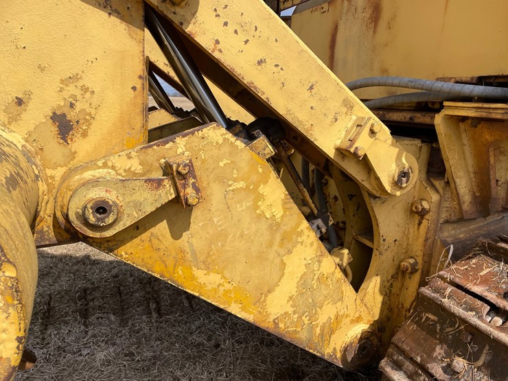 caterpillar-d7-image-29