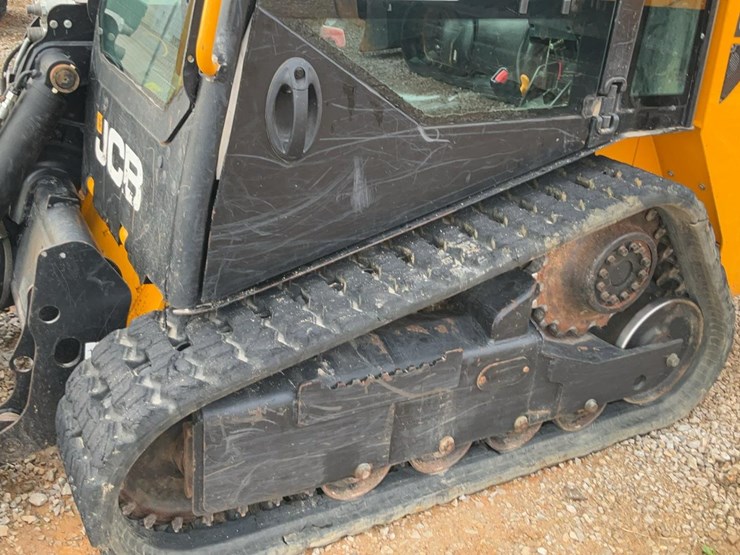 2022-jcb-215t-image-19