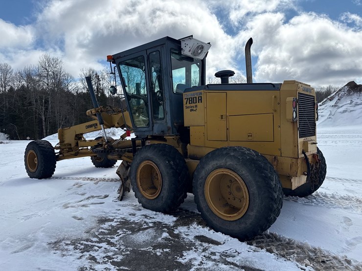 2019-champion-780a-image-3