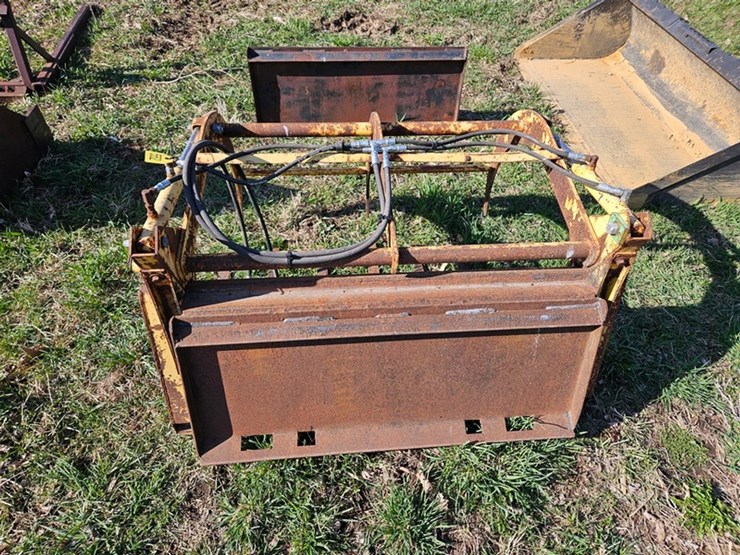 #552-•-55"-tine-grapple-bucket-image-4