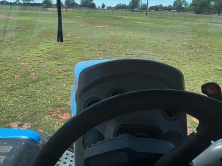 new-holland-tj375-image-36