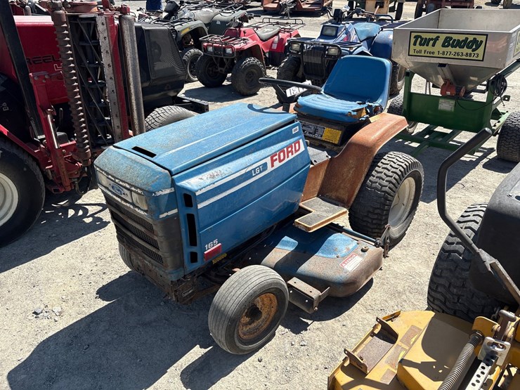 ford-tractor-image-1