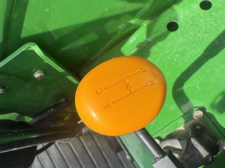 john-deere-5085m-image-14