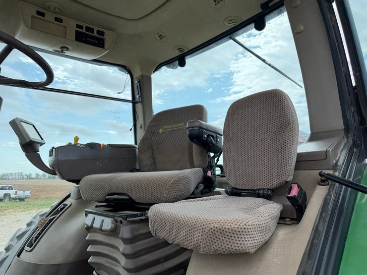 2012-john-deere-8285r-image-57