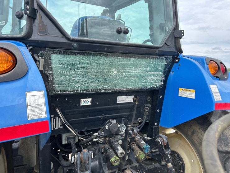 new-holland-t4.95-image-18