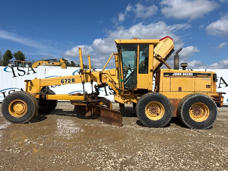 deere-672b-image-2