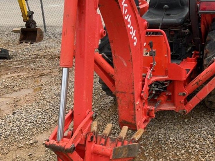 2021-kubota-l2501-image-33