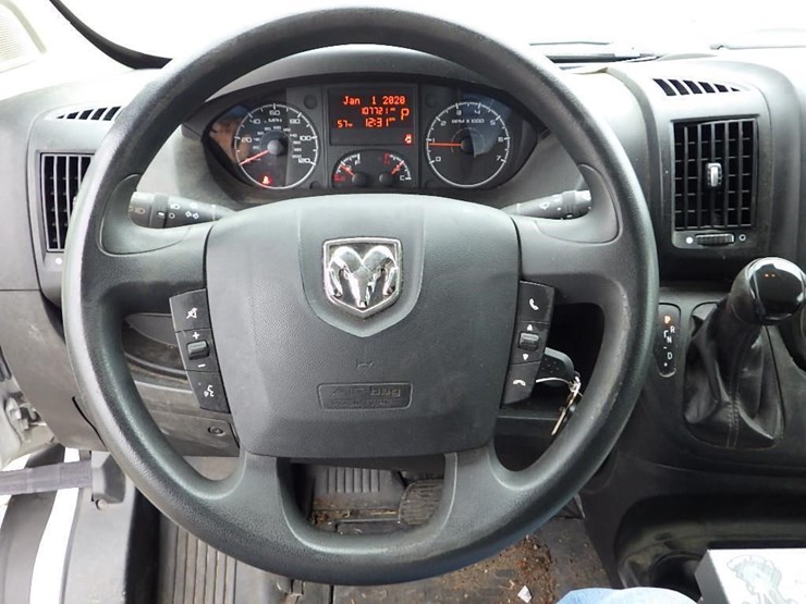 2021-dodge-1500-image-27