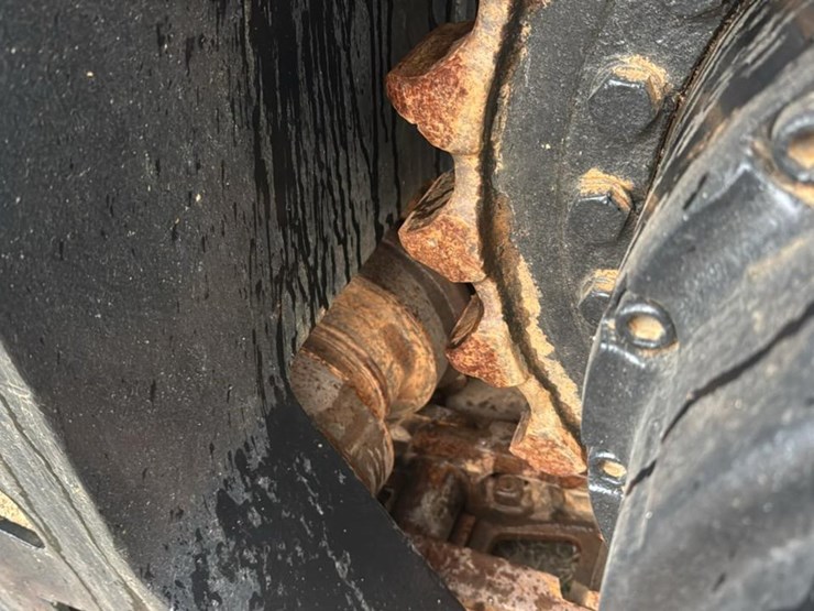 2010-tigercat-lx822c-image-40