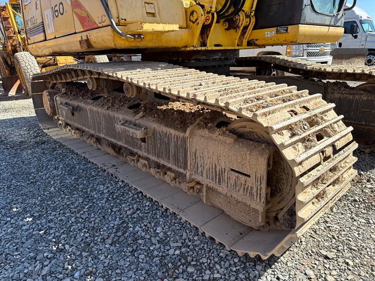 new-holland-eh160-image-59