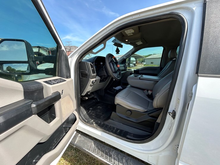 2019-ford-f250-image-11