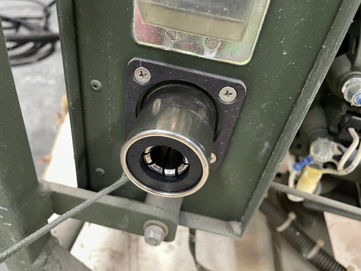 #7547-•-military-diesel-generator-image-16