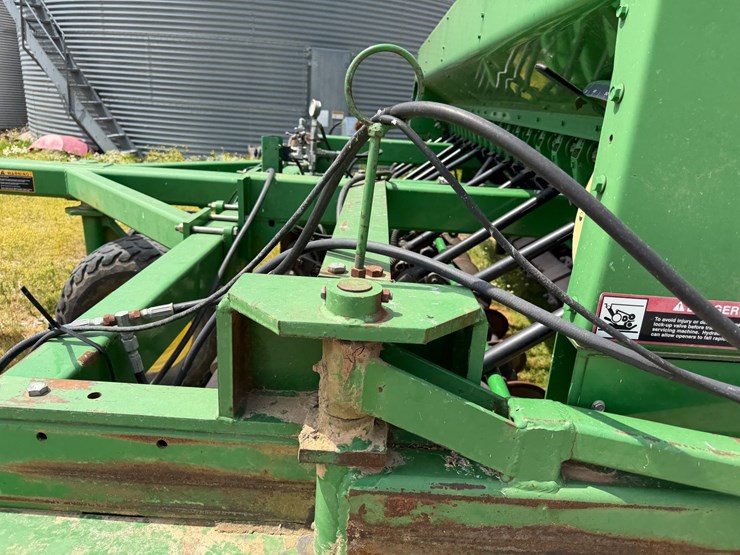 john-deere-1590-image-64