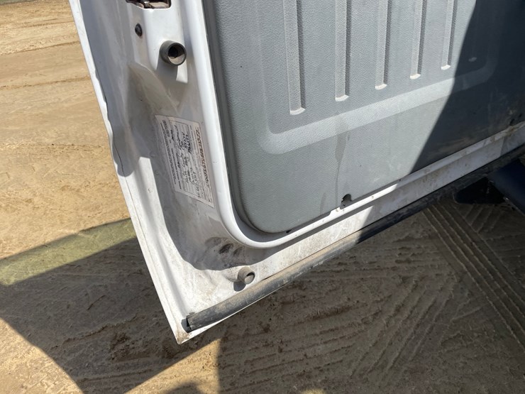 2011-ford-f550-image-43