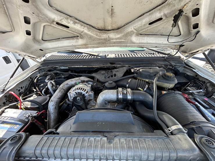 2005-ford-f550-image-13