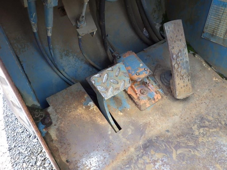 1996-gradall-534c-9-image-31