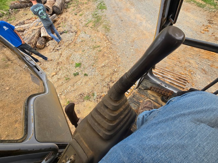 deere-892e-lc-image-60